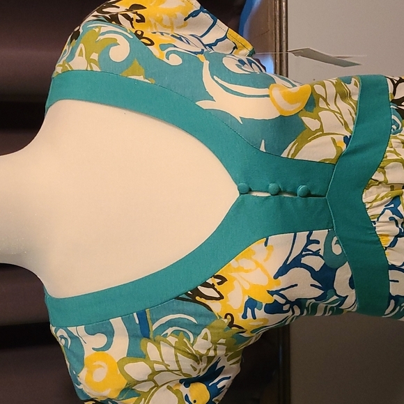 NWT Liz & Co patterned top - Picture 3 of 8